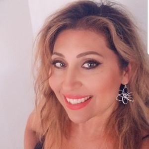 Meet your Posher, Kelli